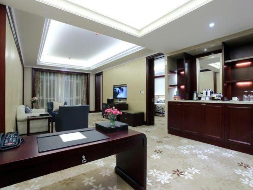 Linyi Blue Horizon International Hotel Yi He מראה חיצוני תמונה