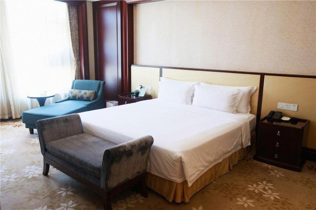 Linyi Blue Horizon International Hotel Yi He מראה חיצוני תמונה