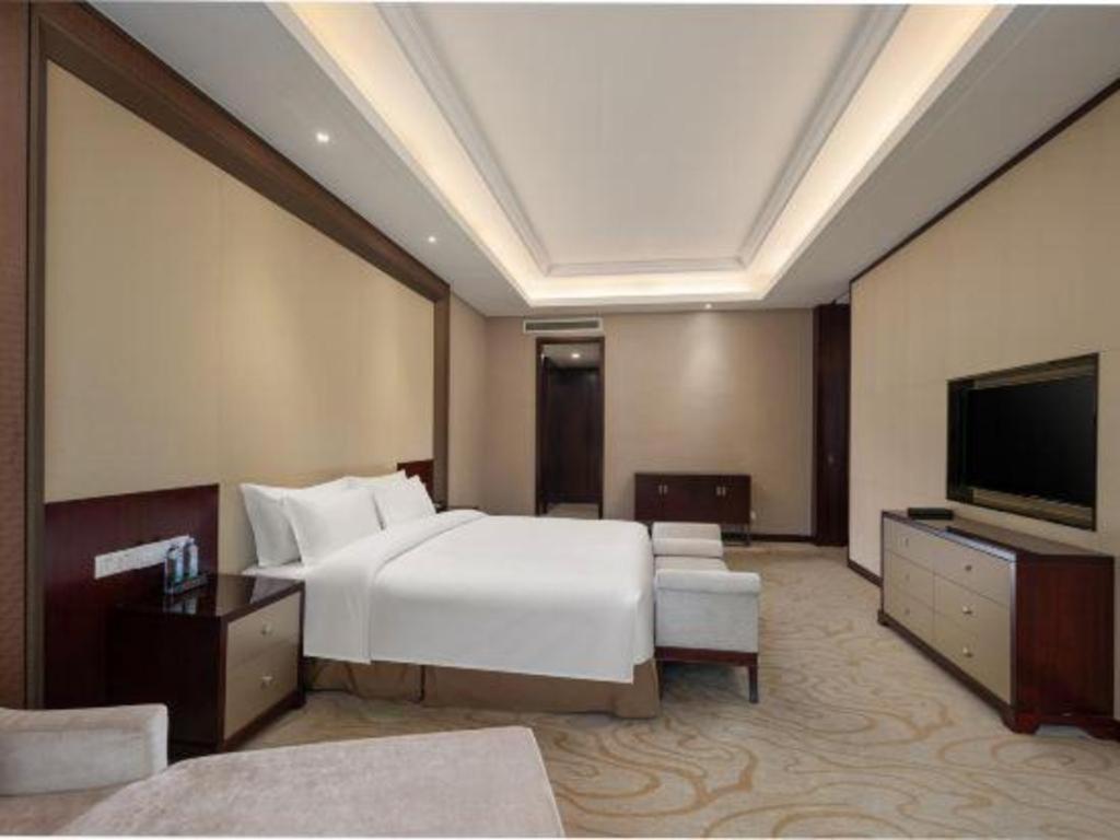 Linyi Blue Horizon International Hotel Yi He מראה חיצוני תמונה