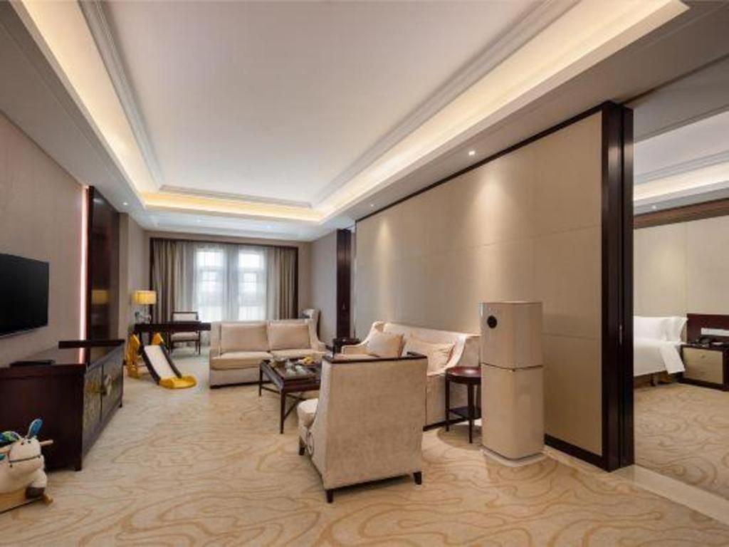 Linyi Blue Horizon International Hotel Yi He מראה חיצוני תמונה