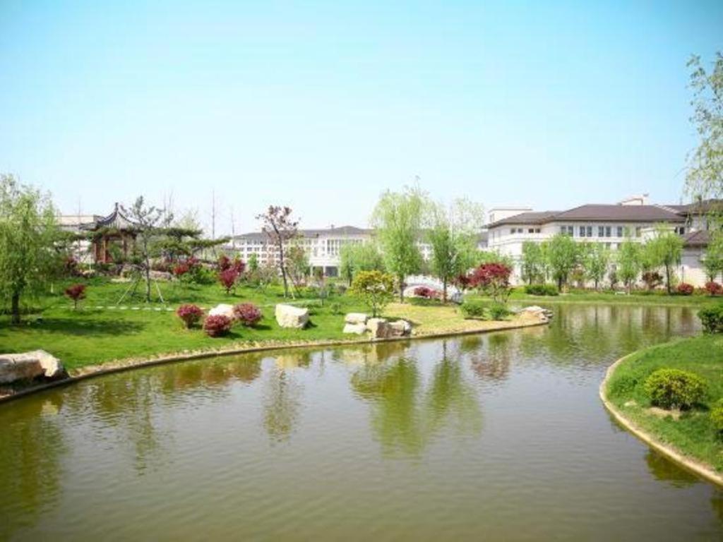 Linyi Blue Horizon International Hotel Yi He מראה חיצוני תמונה