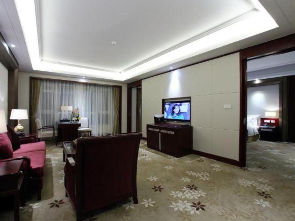 Linyi Blue Horizon International Hotel Yi He מראה חיצוני תמונה