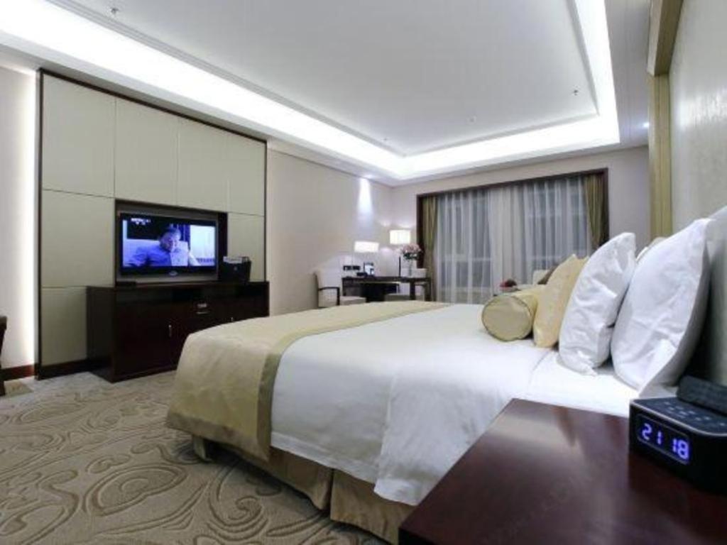 Linyi Blue Horizon International Hotel Yi He מראה חיצוני תמונה