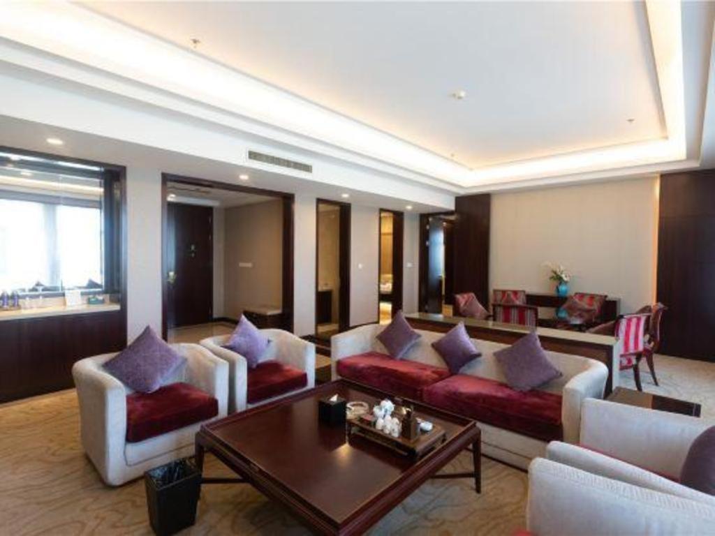 Linyi Blue Horizon International Hotel Yi He מראה חיצוני תמונה