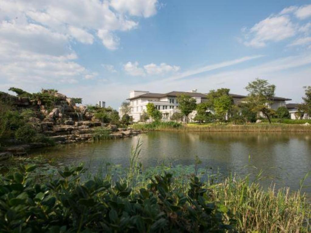 Linyi Blue Horizon International Hotel Yi He מראה חיצוני תמונה