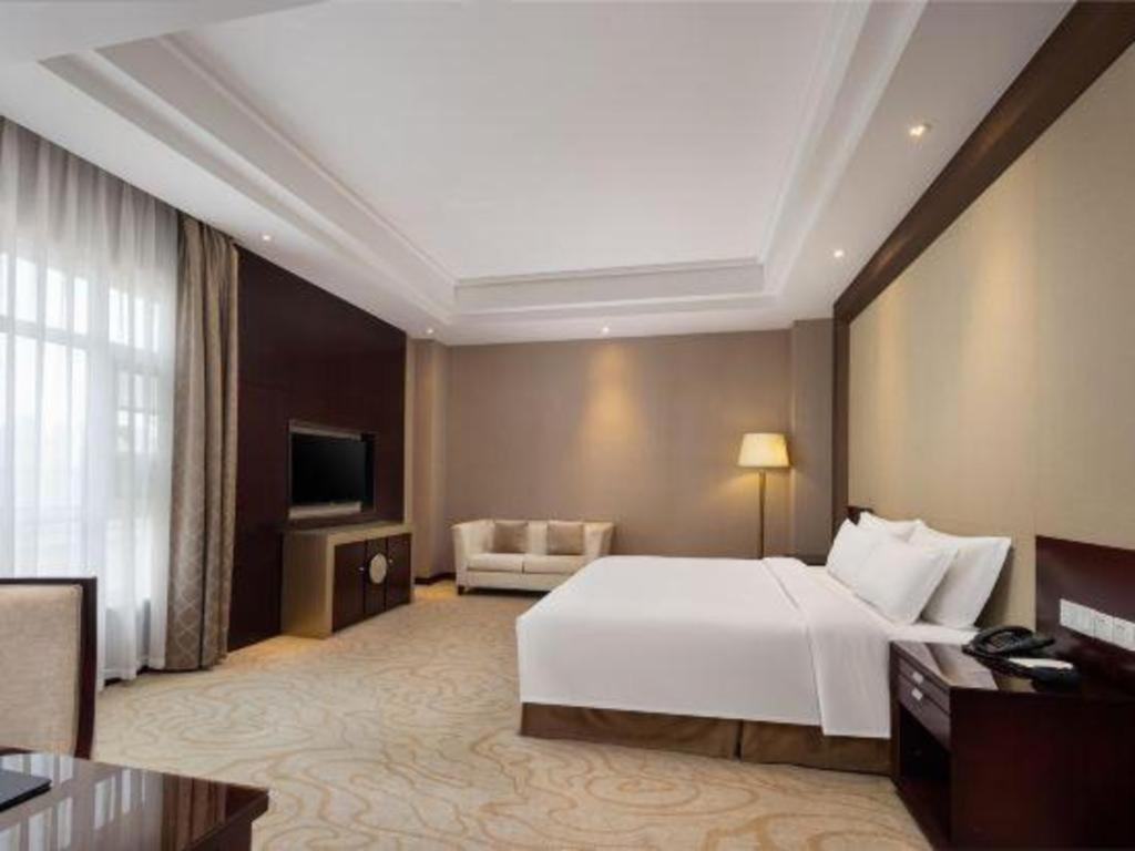 Linyi Blue Horizon International Hotel Yi He מראה חיצוני תמונה